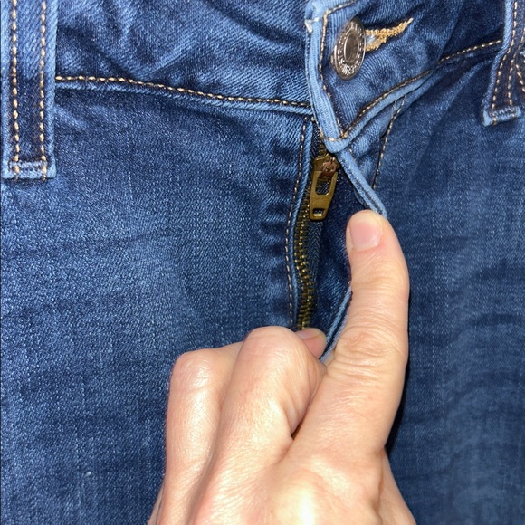 Levi’s GUC 535 Mid-Rise Super Skinny Jeans Size 31 in Medium Indigo Wash - Picture 10 of 14